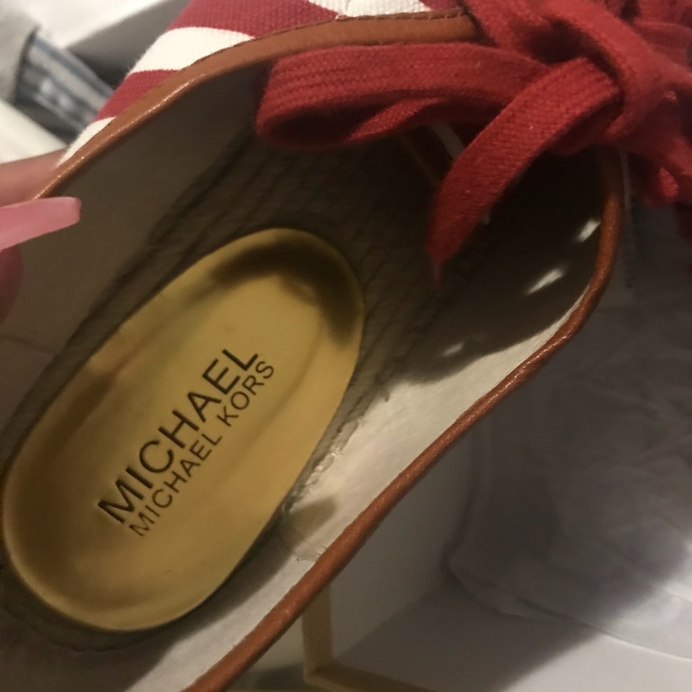 Espadrilles - Picture 2 of 3